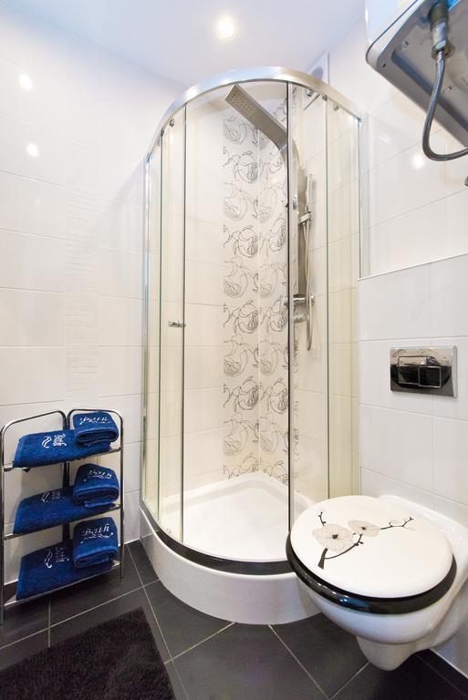Gdanskie Apartamenty - Apartament Targ Rybny Z Widokiem Na Motlawe Chambre photo